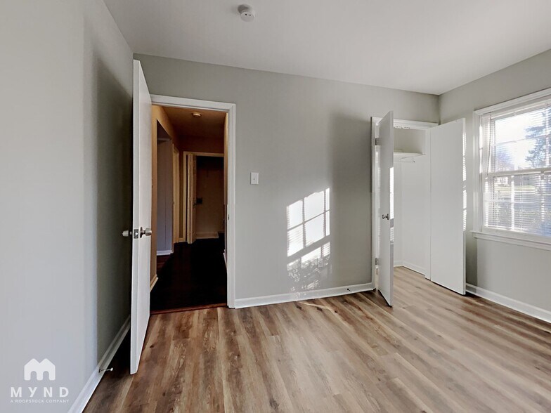 Building Photo - 6815 Saddle Ridge Rd