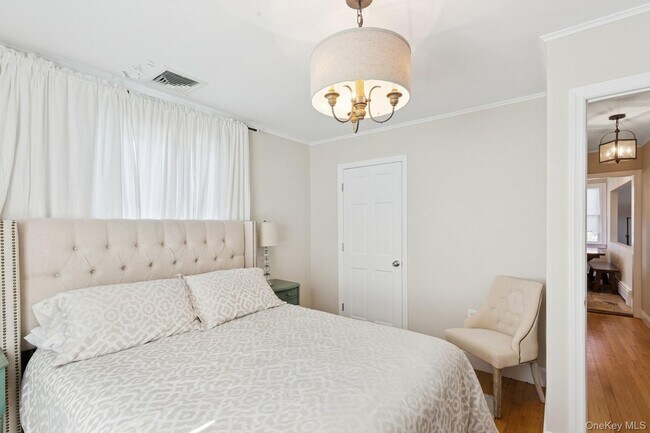 Building Photo - 1110 Gillette Dr