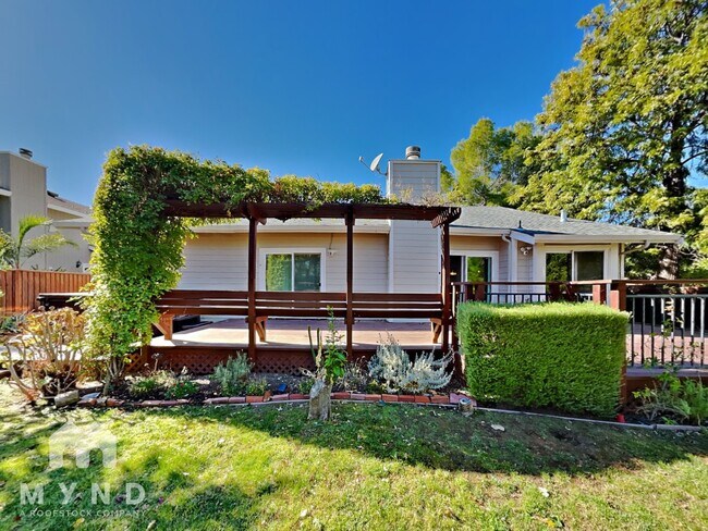 Building Photo - 990 Tera Ct