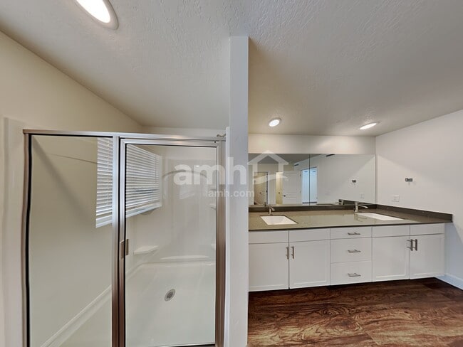 Building Photo - 288 Allen Ln