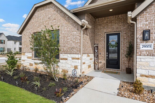 Building Photo - 29003 Spicewood Vly Dr