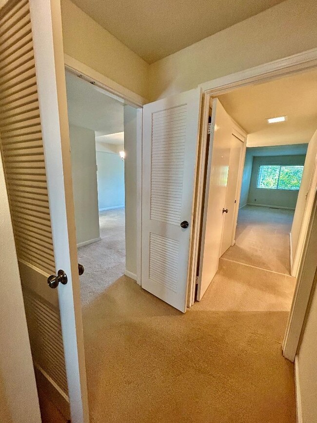 Building Photo - 5138 Cribari Pl