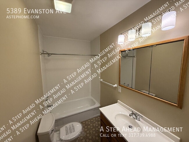 Building Photo - 5389 Evanston Ave