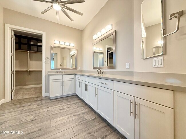 Building Photo - 20911 E Watford Dr