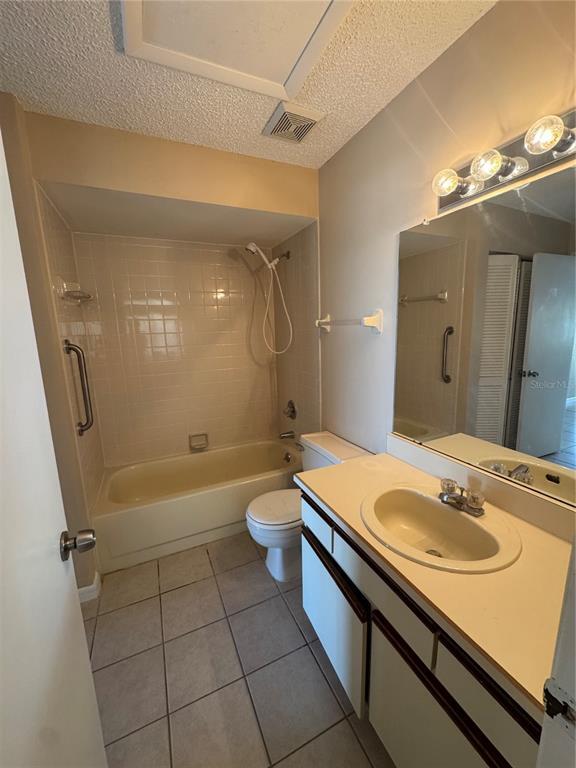 Building Photo - 50 Lake Forest Pl