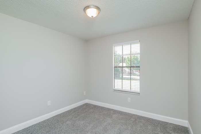 Building Photo - 2386 Dundee Ct E