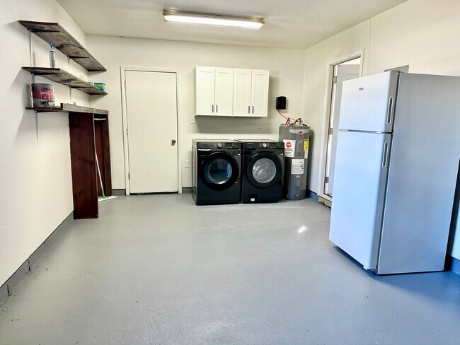 Building Photo - 7615 Long Meadow Ln