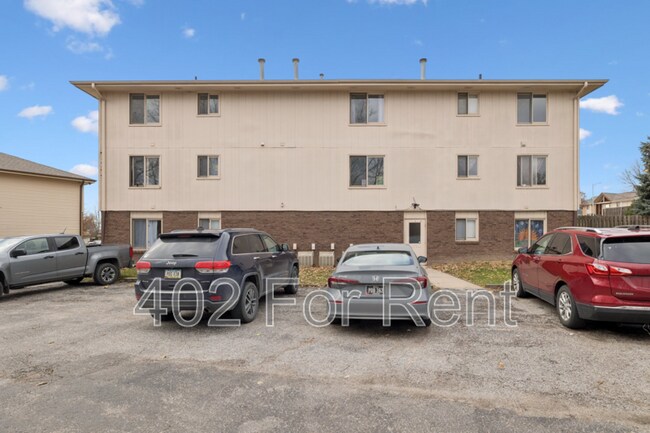 Building Photo - 8005 S 48th Ave