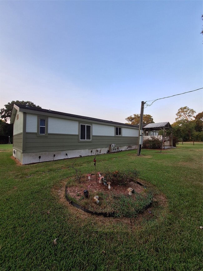 Building Photo - 119 County Rd 4534