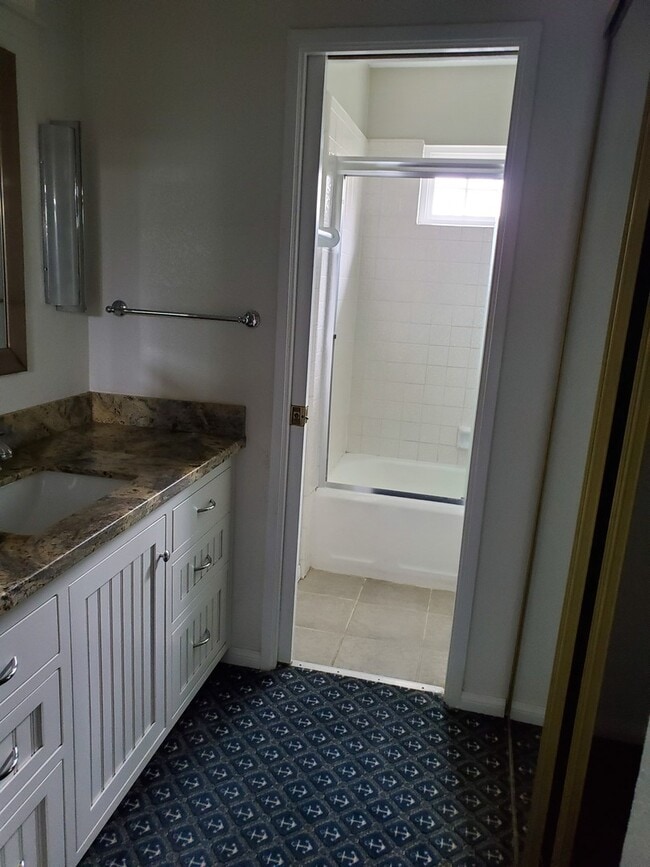 Building Photo - Nautical Coronado Home