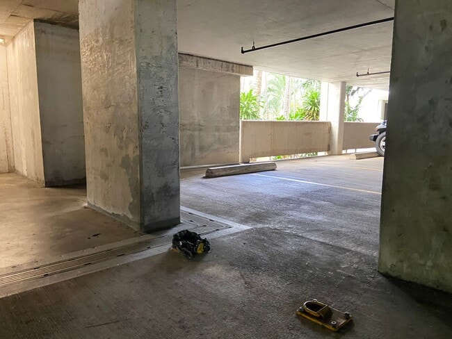 Building Photo - 300 Wai Nani Way