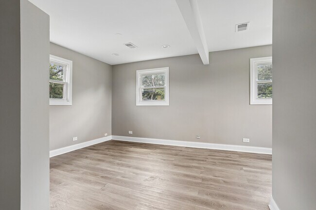 Building Photo - 15428 W 147th St