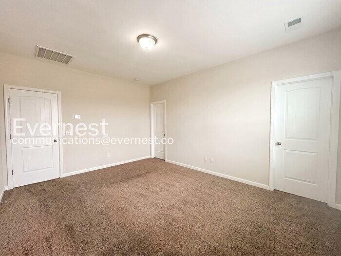 Building Photo - 2760 Sparrowgap Trl