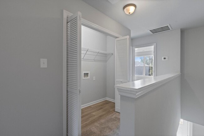 Building Photo - Townhouse For Rent in Holly Ridge