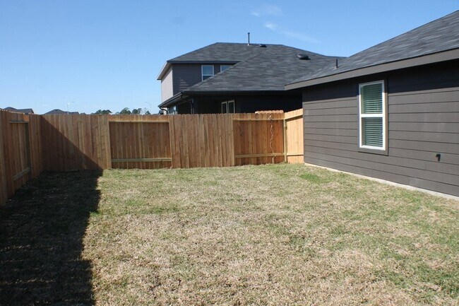 Building Photo - 1015 Maple Sunset Ct