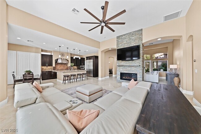 Building Photo - 1311 Panini Dr