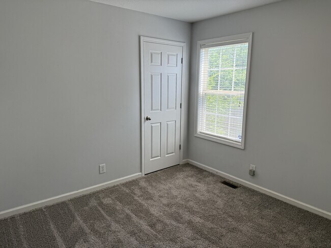 Building Photo - 3685 S Jot Dr