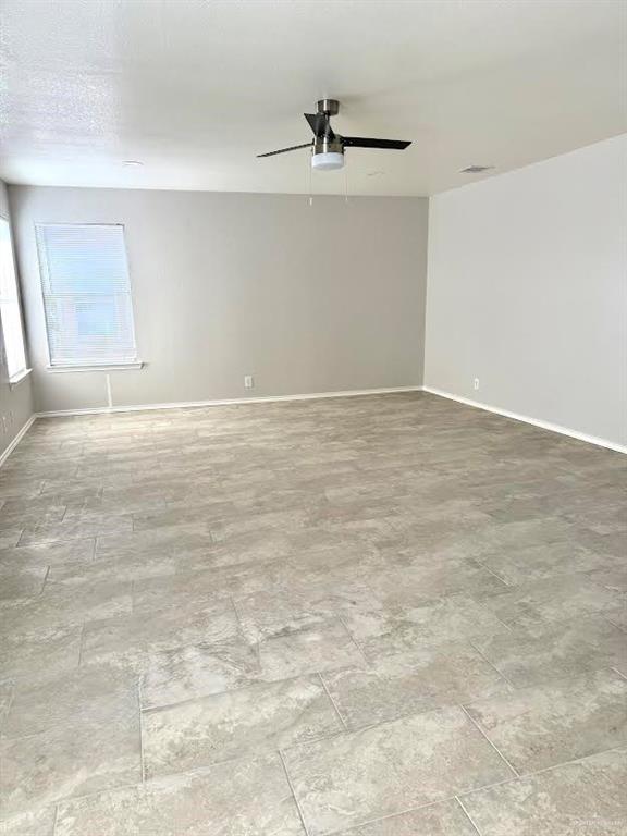 Building Photo - 9 Swallow Ave