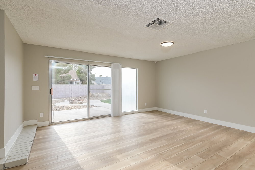 Building Photo - 832 Cherry Dr