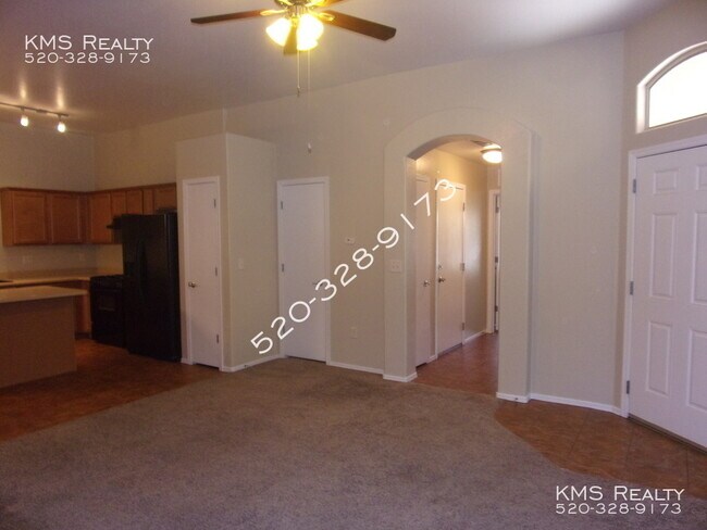 Building Photo - 6027 S Avenida Las Monjas