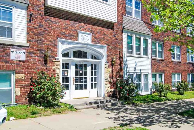 Building Photo - 1310 Admiral Blvd