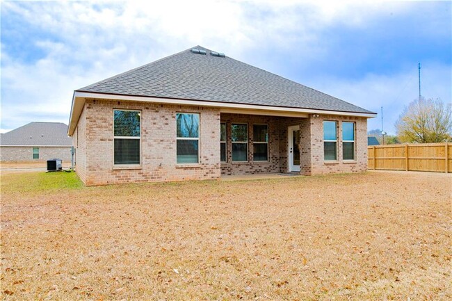 Building Photo - 23516 Lampkin Dr