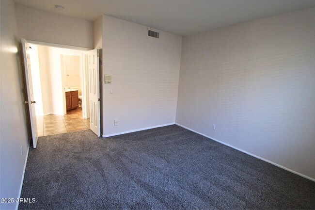 Building Photo - 534 S Pueblo St