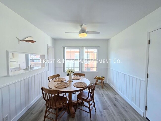 Building Photo - 2814 Candlewood St