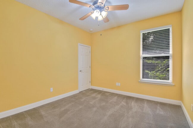 Building Photo - 3521 Carolwood Ln