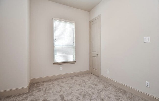 Building Photo - 2908 Leeland St