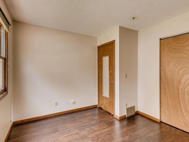 Building Photo - 5417 Emerson Ave S