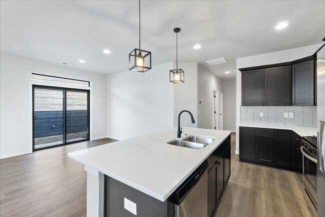 Building Photo - Single-Level Serenity: Your 3 Bedroom, 2 Bath Dream Home Awaits