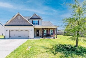 Building Photo - 506 Louvre Ln
