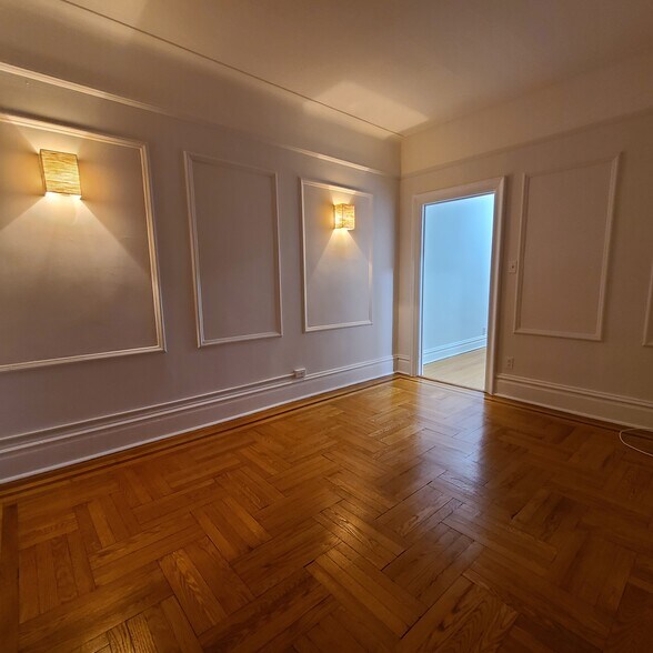 Building Photo - 7612 Park Ave