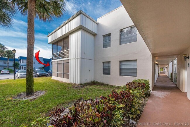 Building Photo - 108 Normandy Ln