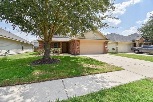 Building Photo - 9602 Siano Pines Dr