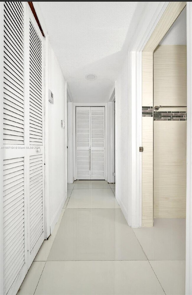 Building Photo - 2902 NW 11th St