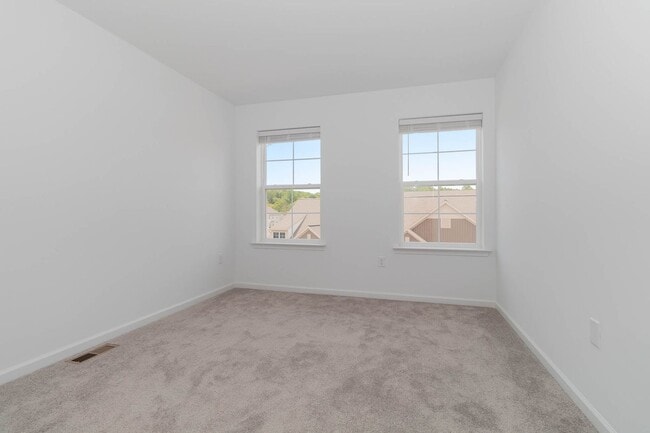 Building Photo - 1829 Shady Ln