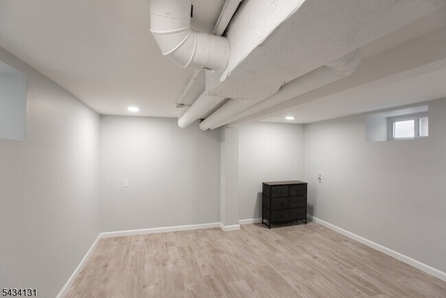Building Photo - 138 Jerome Pl