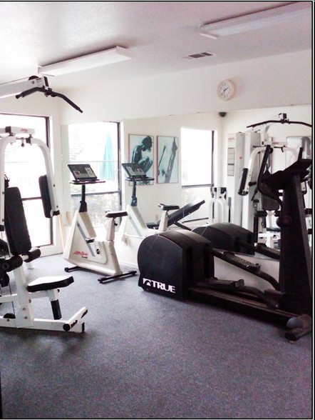 Fitness Center - Canyon Creek Apartments