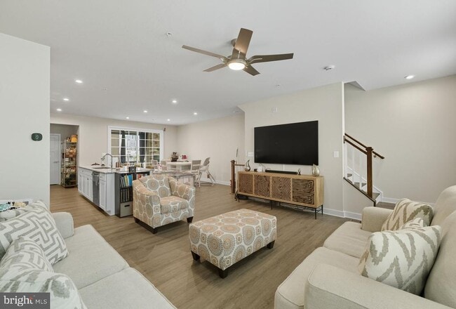 Building Photo - 5503 Billenca Ln