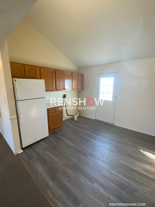 Building Photo - 1110 Cherokee Cir