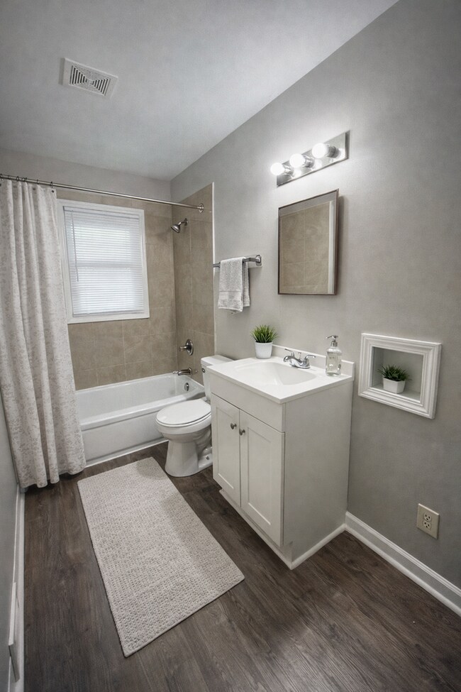 Building Photo - Terrybrook1930