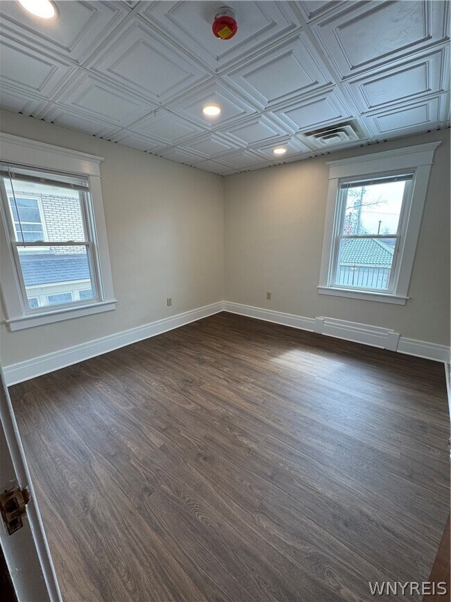 Building Photo - 117 Humboldt Pkwy