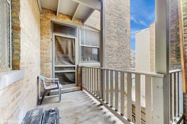 Building Photo - 6500 N Bosworth Ave