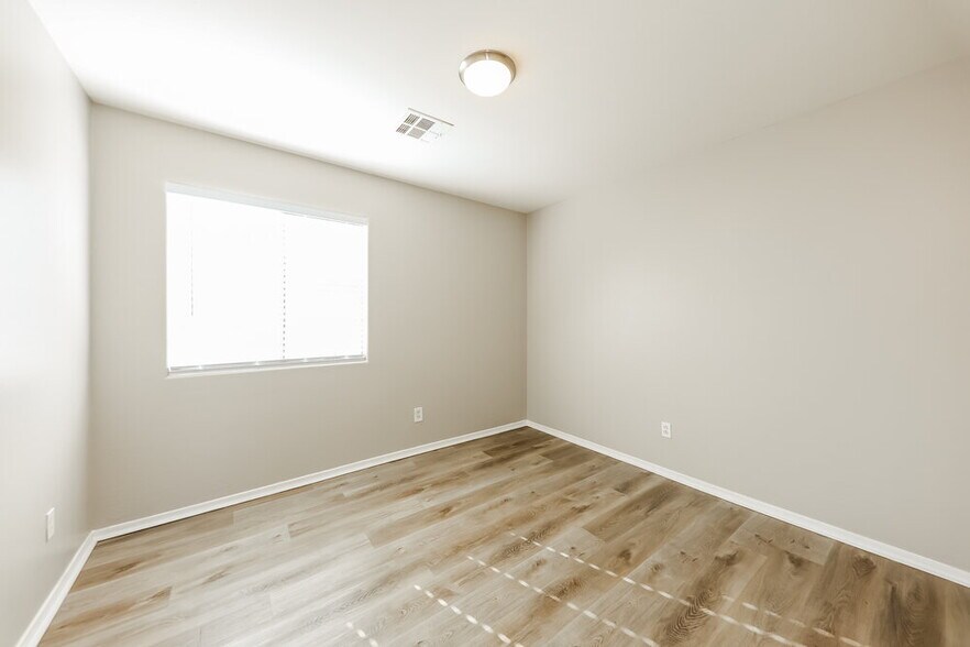 Building Photo - 2201 S 84th Ave