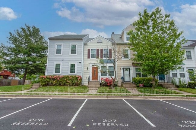 Building Photo - 13939 Preacher Chapman Pl
