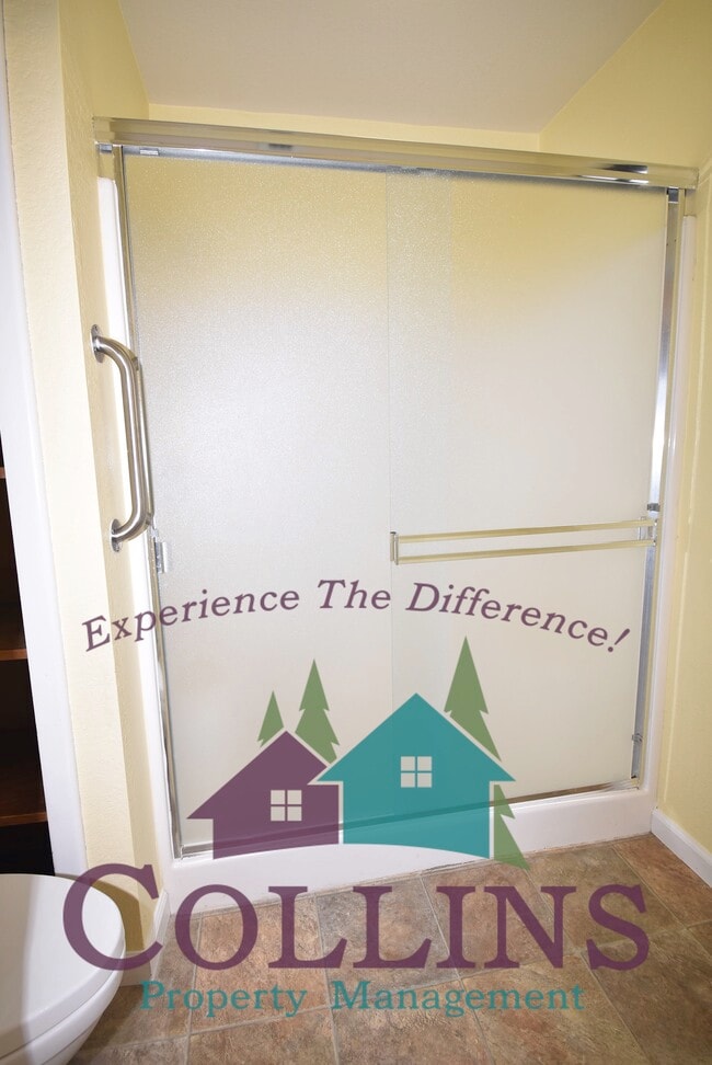 Building Photo - 116 Stanford Ct