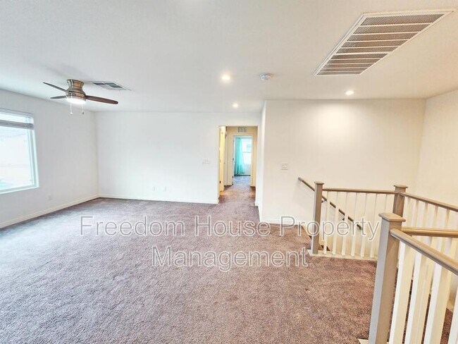 Building Photo - 3821 E Weld Ave