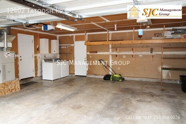 Building Photo - 12402 Tatoosh Rd E
